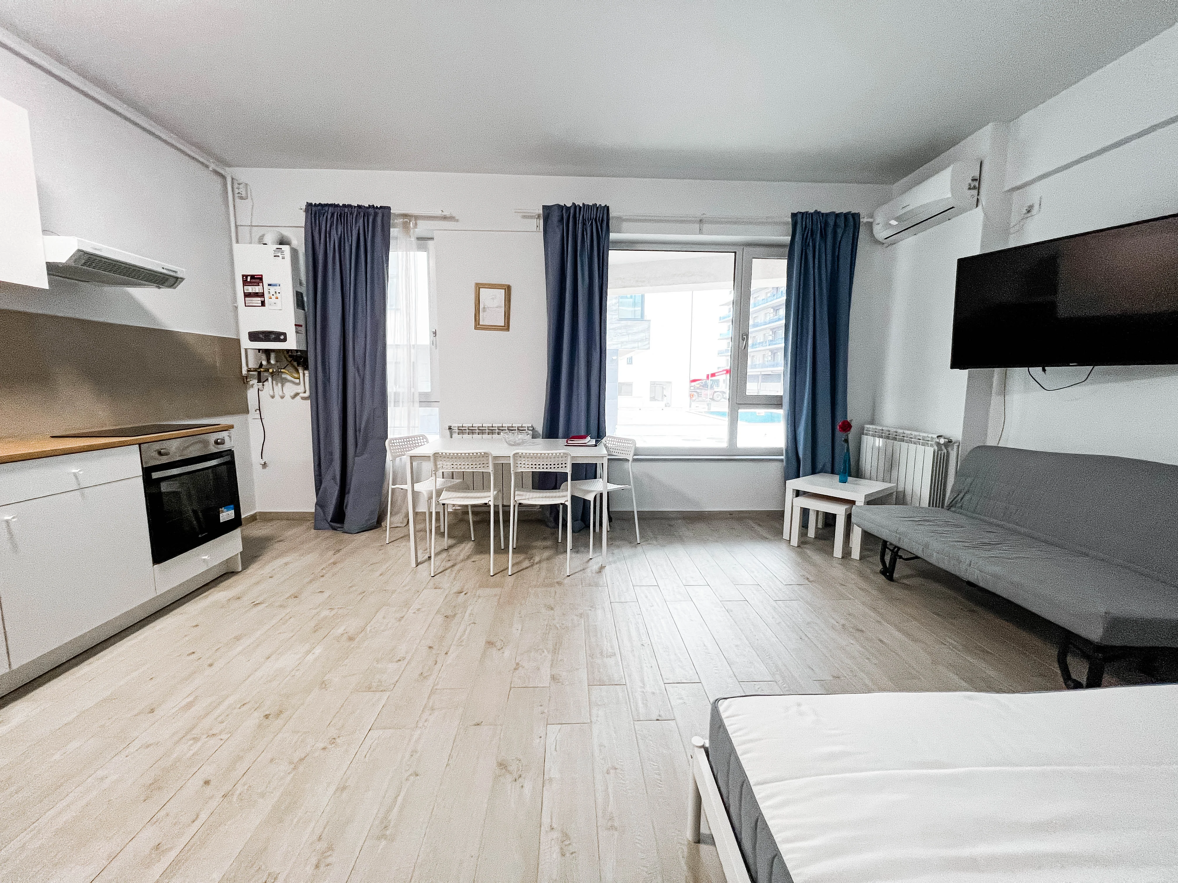 MAMAIA NORD Studio Elegant si Modern